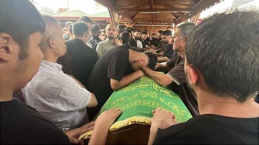 Otomobil, TIRın altına girdi, baba ve oğlu öldü