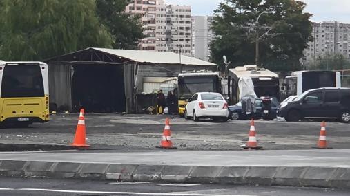 Ataköyde İETT otobüslerinin park halinde beklediği alandaki bekçi kulubesinde yangın
