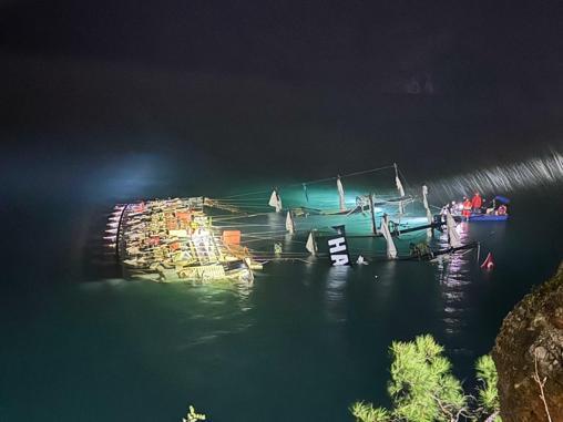 Fethiyede tur teknesi battı: 6 kişi kurtarıldı, 1 ölü