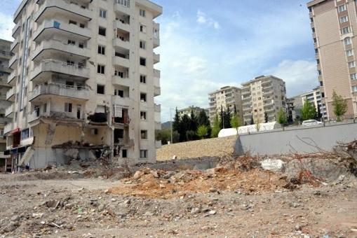 36 kişinin öldüğü apartmanda kolon kesme dışında kirişin de yıkıldığı iddiası