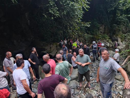 Orduda dere kenarında 2 kız kardeşin cansız bedeni bulundu
