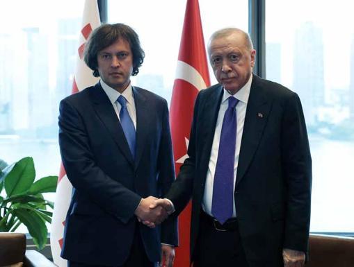 Cumhurbaşkanı Erdoğandan peş peşe önemli görüşmeler