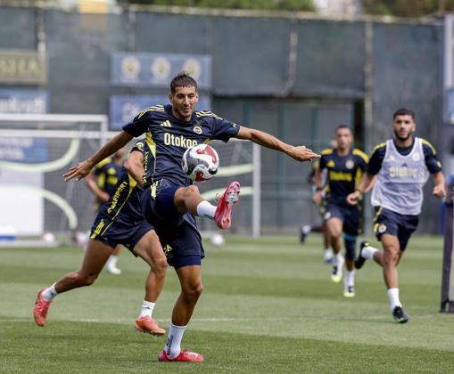 Fenerbahçe’de başkan Ali Koç antrenmanı takip etti