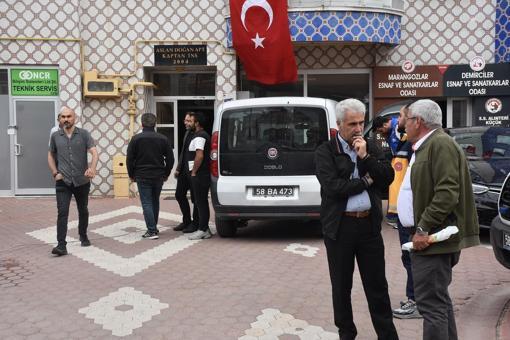 Ankarada eğimli arazide düşen jandarma personeli şehit oldu