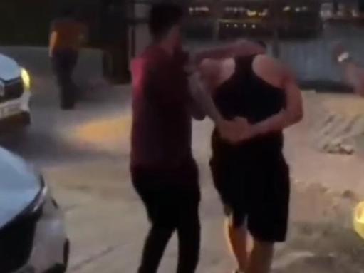 Aranan hükümlü, baskına gelen polisleri görünce balkondan kaçmaya çalıştı