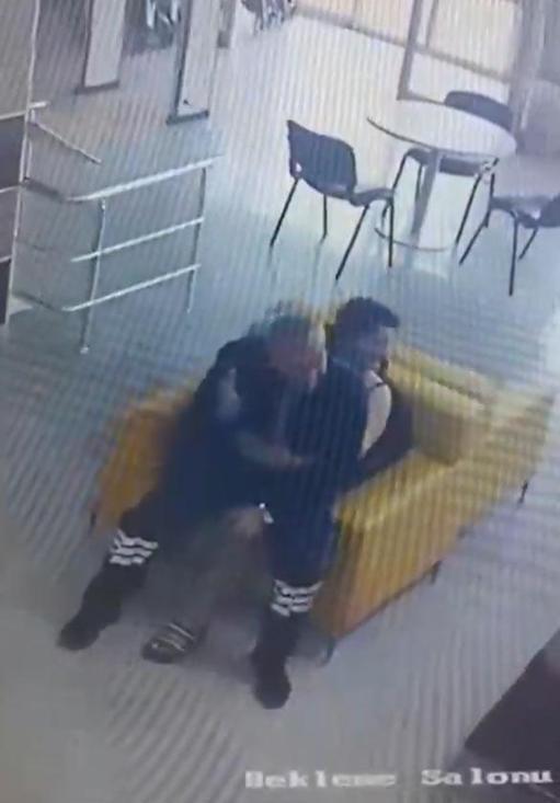 Personelini darbeden hastane müdürü açığa alındı