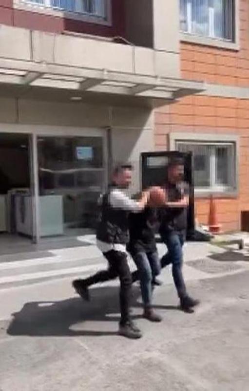 Esenlerde ev sahibi kiracı tartışmasında cinayet