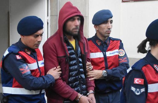 Kayserideki keserli kadın cinayetinde 2si oğlu 3 şüpheli adliyede