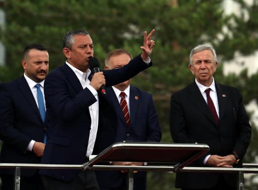 Özgür Özel: Kale siyaseti bitmiştir