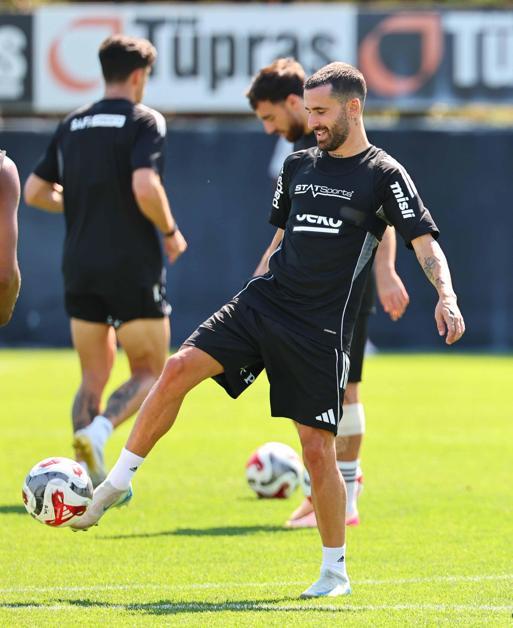 Beşiktaş, Shakhtar maçı hazırlıklarını sürdürüyor