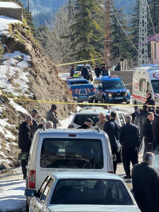 Yaylada 17 yaşındaki çocuk, akranını öldürüp intihar etti