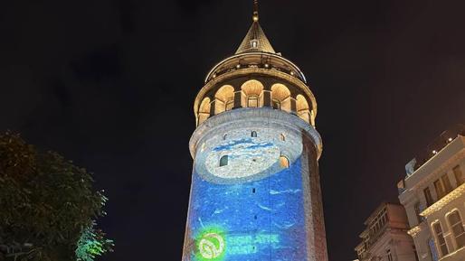 Galata Kulesi, Sıfır Atık Forumu kapsamında çevre temalı görsellerle aydınlatıldı
