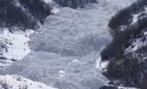 Şırnak’ta çığ düşme anları kamerada