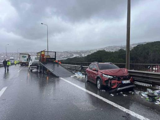 TEM’de 6 araç zincirleme kazaya karıştı: 3 yaralı