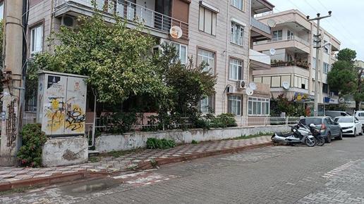 Otomobil gasbetti, 2 kişiyi öldürüp, 2si polis 7 kişiyi yaraladı; çatışmada etkisiz hale getirildi