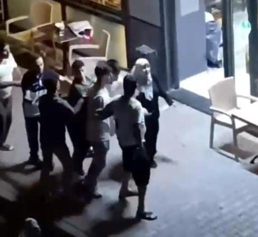 Avcılarda kavgayı ayırması için motosikletliyi durdurdu