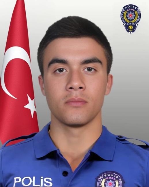 Şehit Polis Memuru Emre Albayrakın naaşı Adli Tıp Kurumuna getirildi