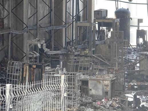 7 kişinin öldüğü kozmetik fabrikası yangınında ara karar; 8 tutuklu sanıktan birine tahliye