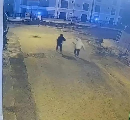 Büyükçekmecede iş yerini molotofla yakmaya çalışan 3 şüpheli tutuklandı