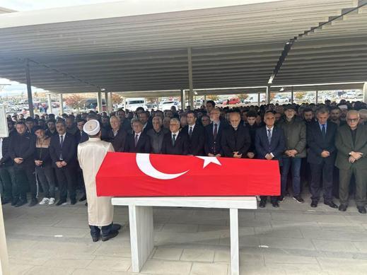 Yavuz Bülent Bakiler, son yolculuğa uğurlandı
