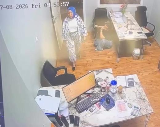 Nefes borusuna şeker kaçan kadın, Heimlich manevrasıyla kurtarıldı; o anlar kamerada