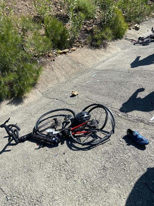 Otomobilin bisikletli gruba çarptığı kazada ölü sayısı 2ye yükseldi