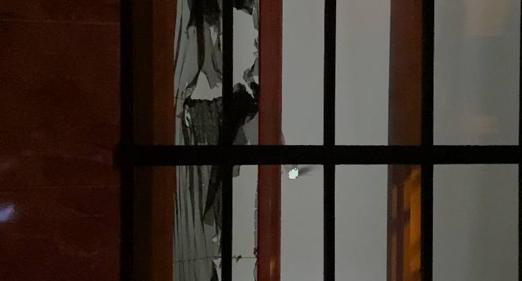 Gaziosmanpaşada aynı apartmanın önüne ikinci defa patlayıcı atıldı