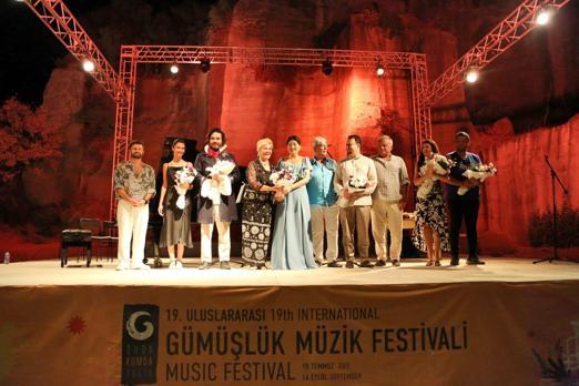 Bahçeşehir Üniversitesi akademisyenlerinden Antik Taş Ocağında teatral konser