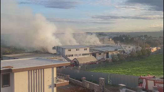 Tuzlada fabrika yangını