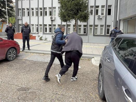 Tokatta 10 bin sentetik ecza hap ele geçirildi; 20 gözaltı