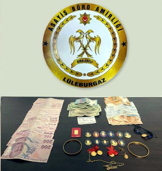 Kendilerini savcı olarak tanıttıkları kişiyi altınlarını alıp dolandıran 3 şüpheli tutuklandı
