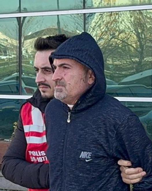 Kızını boğarak öldüren baba, intihar izlenimi vermek için bileklerini de kesmiş