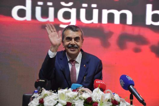 Bakan Tekin: Gece-gündüz çalışıyoruz