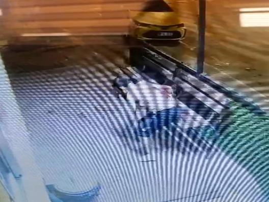 Ablasını rahatsız edeni öldüren 17 yaşındaki sanığa 10 yıl hapis