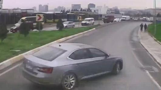 Küçükçekmecede aracıyla ters şeritte ilerleyen sürücüye 31 bin lira ceza