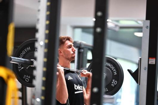 Beşiktaş, St. Patricks maçı hazırlıklarını salonda sürdürdü