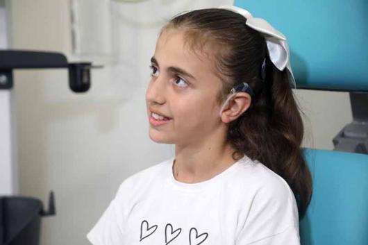 Çocuklukta işitme kaybına biyonik kulak çözümü