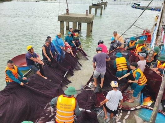 Bualoi tayfunu Vietnama ulaştı: 12 ölü, 17 kayıp