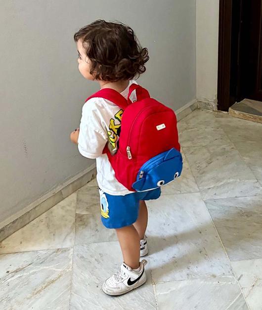 Ağır okul çantaları skolyozu tetikliyor; ağrılar kronikleşiyor