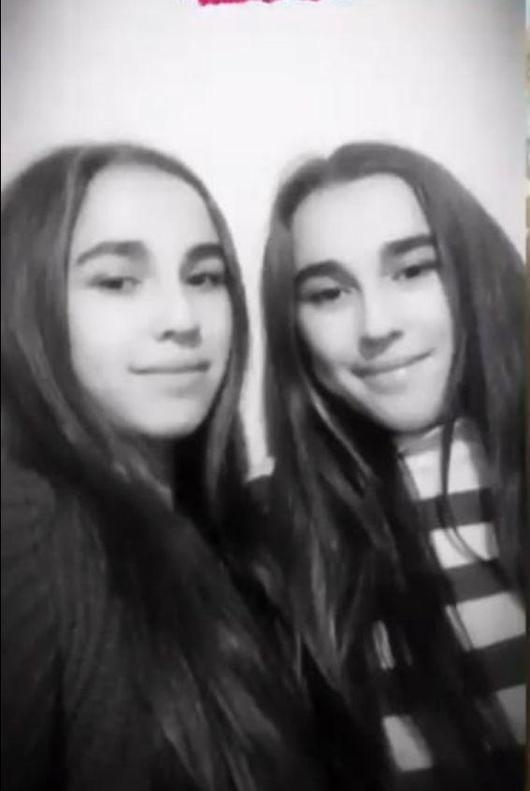 Servis kazasında ölen Sibel toprağa verildi, ikizinin tedavisi sürüyor