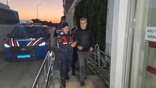 Çukurova Belediyesine operasyonda gözaltına alınan 49 şüpheli adliyede