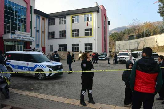 Okulda kokudan etkilenen 17 öğrenci hastaneye kaldırıldı