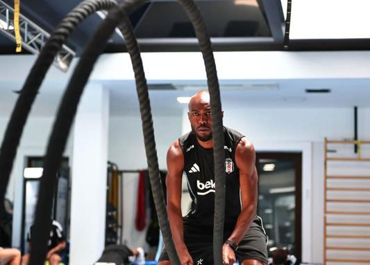 Beşiktaş, St. Patricks maçı hazırlıklarını salonda sürdürdü