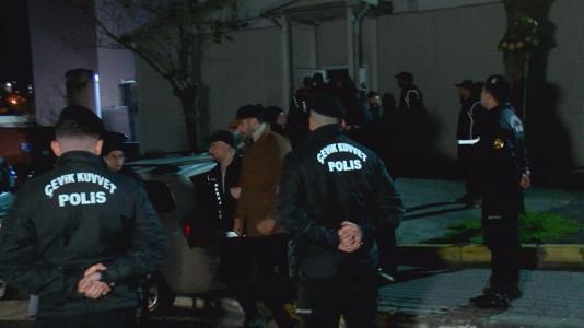 Ünlülere yönelik uyuşturucu soruşturması; 17 şüpheli sağlık kontrolüne getirildi