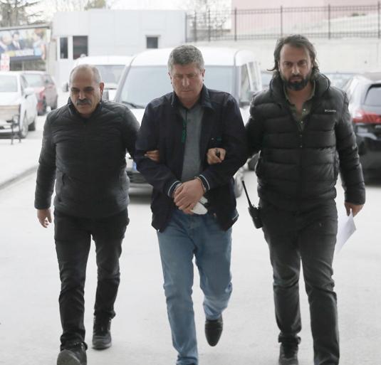 Eşini 14 bıçak darbesiyle öldüren sanık: Onu çok seviyordum