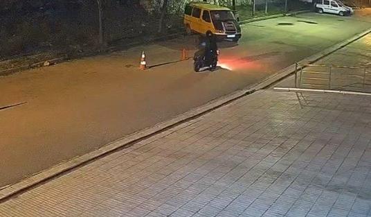 Çorumda galericiler sitesinde peş peşe silahlı saldırılar esnafı tedirgin etti