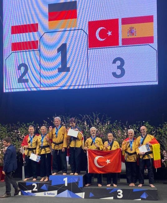 ‘Süper Babaanne’ Avrupa Tekvando Poomsea Şampiyonası’nda 3. oldu