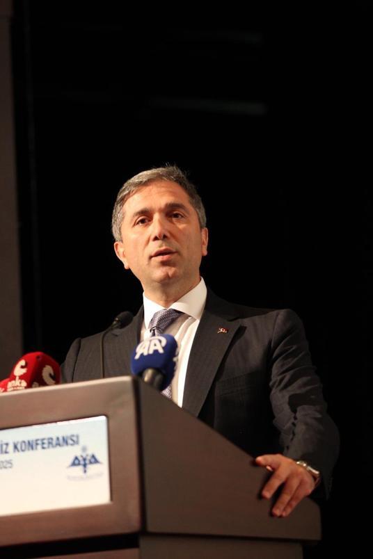 Doğu Akdeniz - Karadeniz Konferansı İstanbul’da başladı