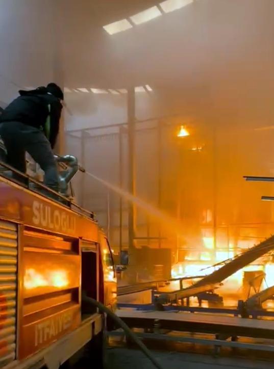 Edirnede fabrika yangını