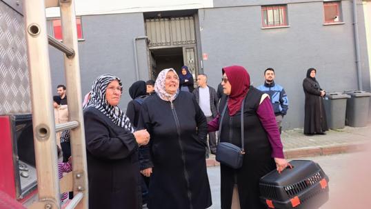 Ocakta unutulan yemek yangına yol açtı